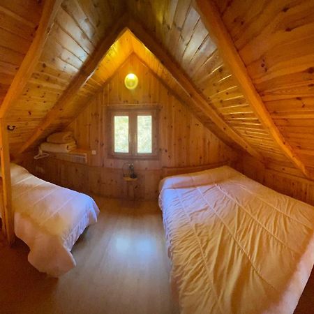 Camping Bungalows La Borda Del Pubill Ribera de Cardós Buitenkant foto