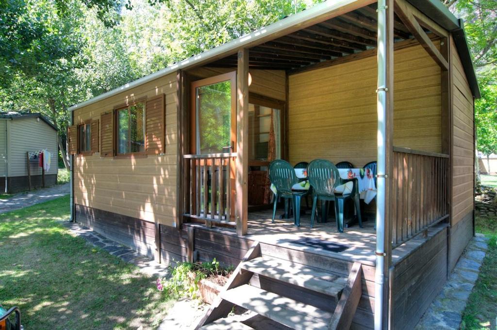 Camping Bungalows La Borda Del Pubill Ribera de Cardós Buitenkant foto