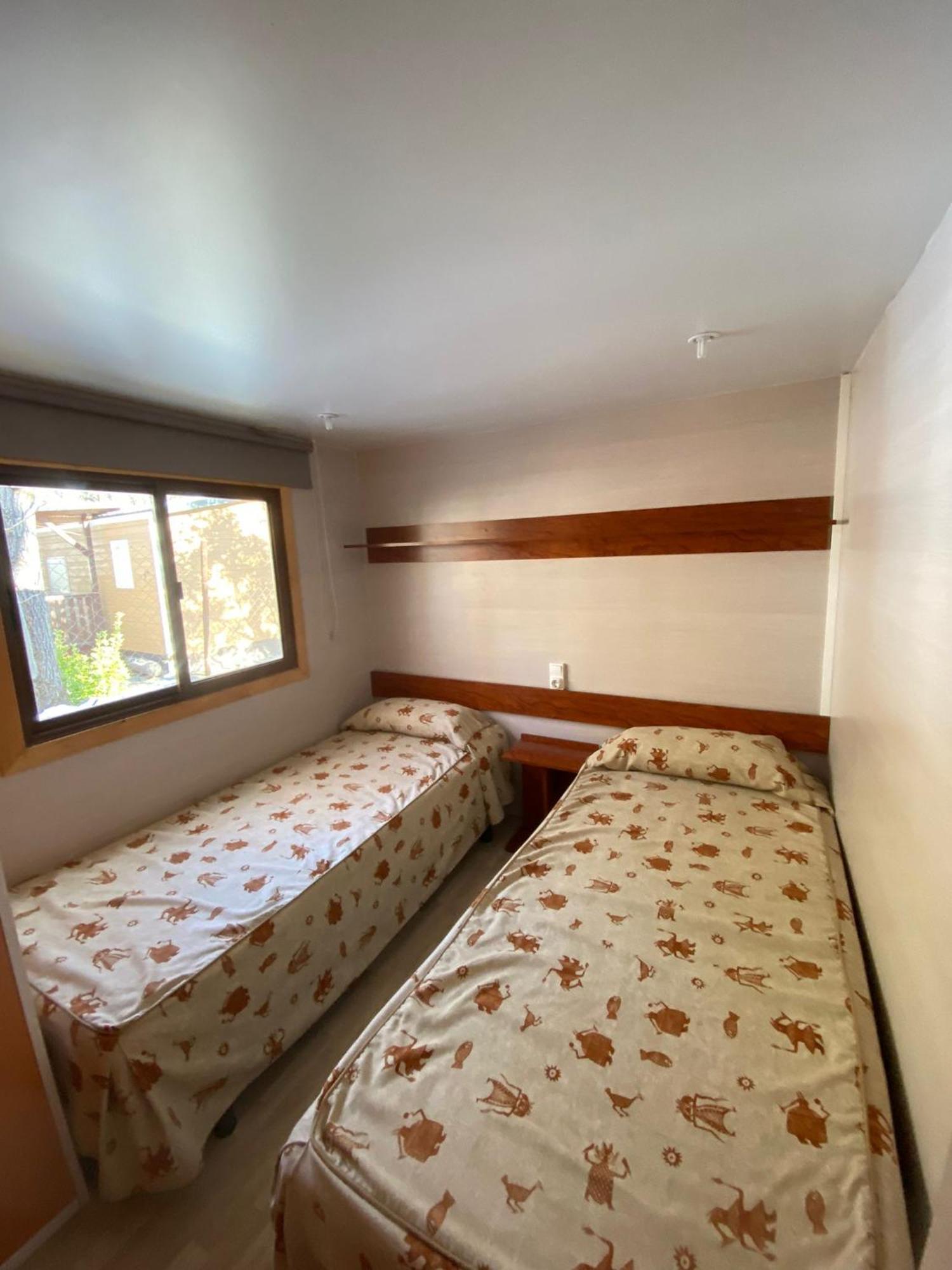 Camping Bungalows La Borda Del Pubill Ribera de Cardós Buitenkant foto