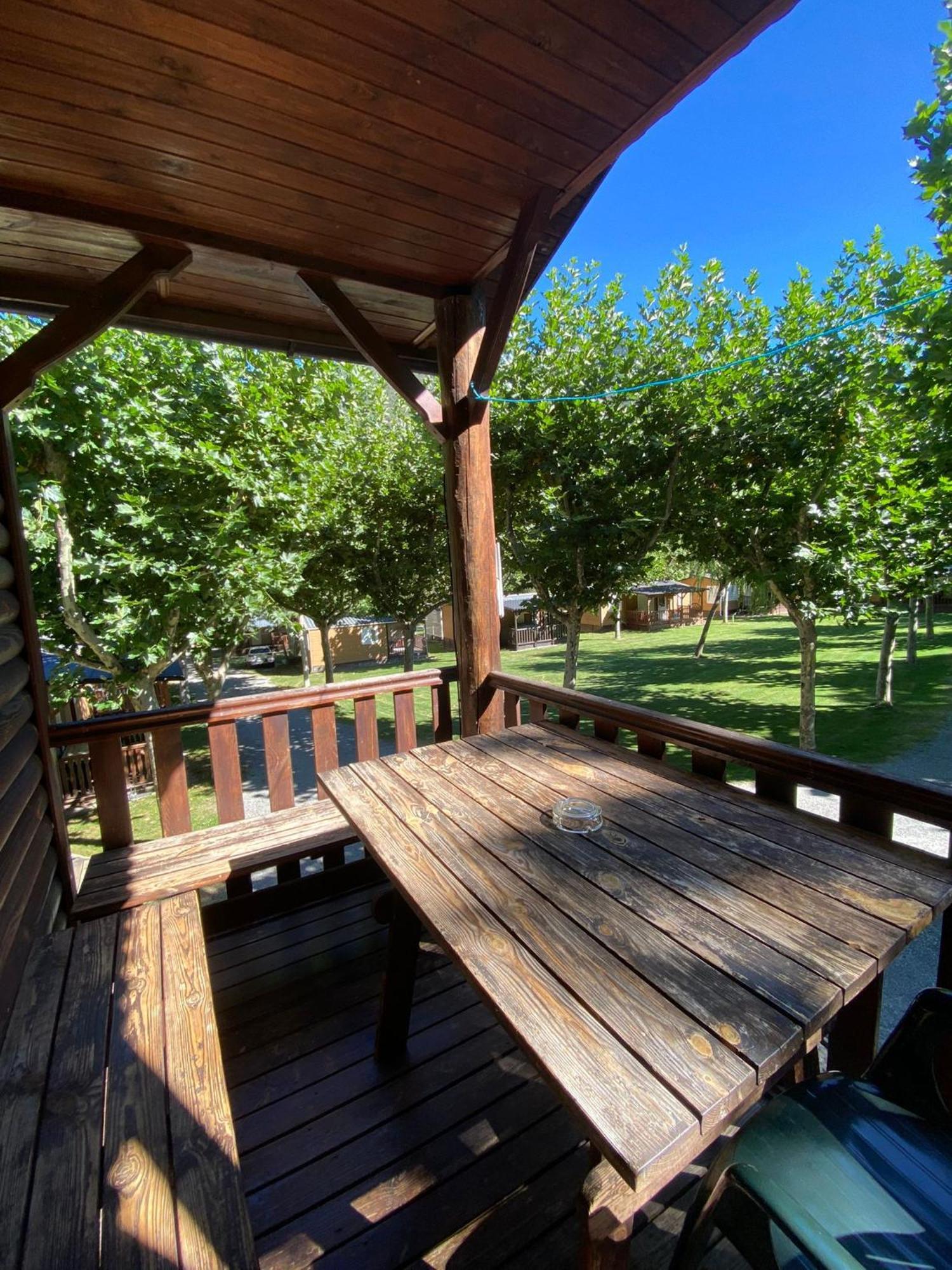 Camping Bungalows La Borda Del Pubill Ribera de Cardós Buitenkant foto