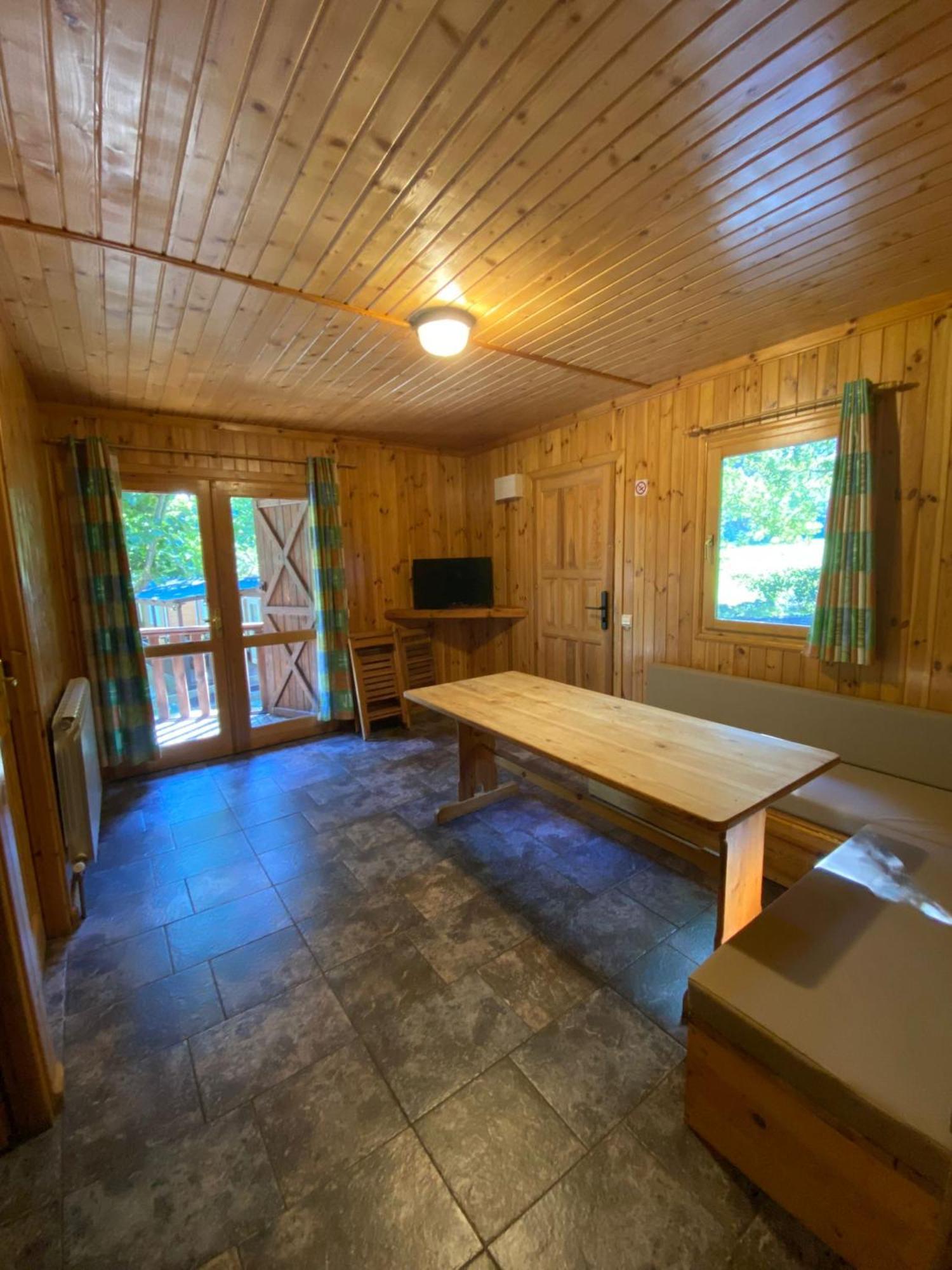 Camping Bungalows La Borda Del Pubill Ribera de Cardós Buitenkant foto