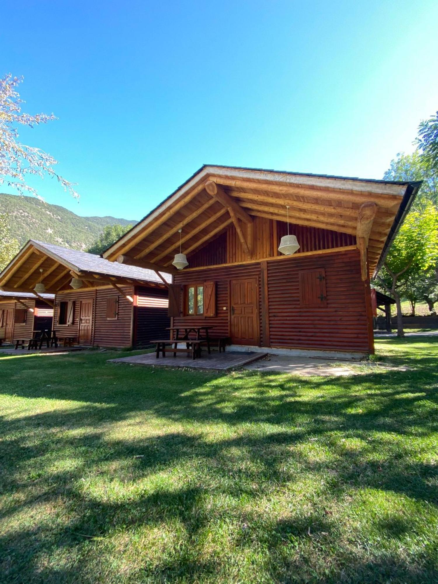 Camping Bungalows La Borda Del Pubill Ribera de Cardós Buitenkant foto
