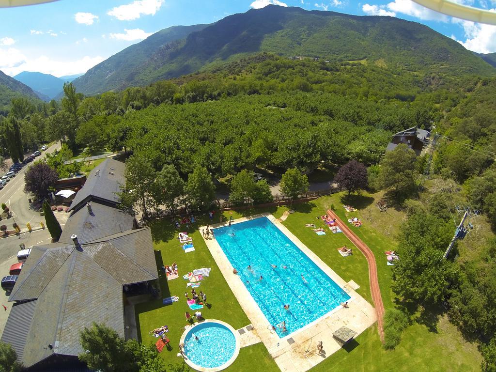 Camping Bungalows La Borda Del Pubill Ribera de Cardós Buitenkant foto